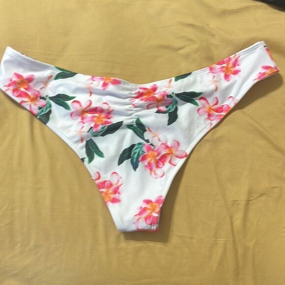 NWT Swim bottom white with pink floral pattern size 12 - Picture 2 of 4